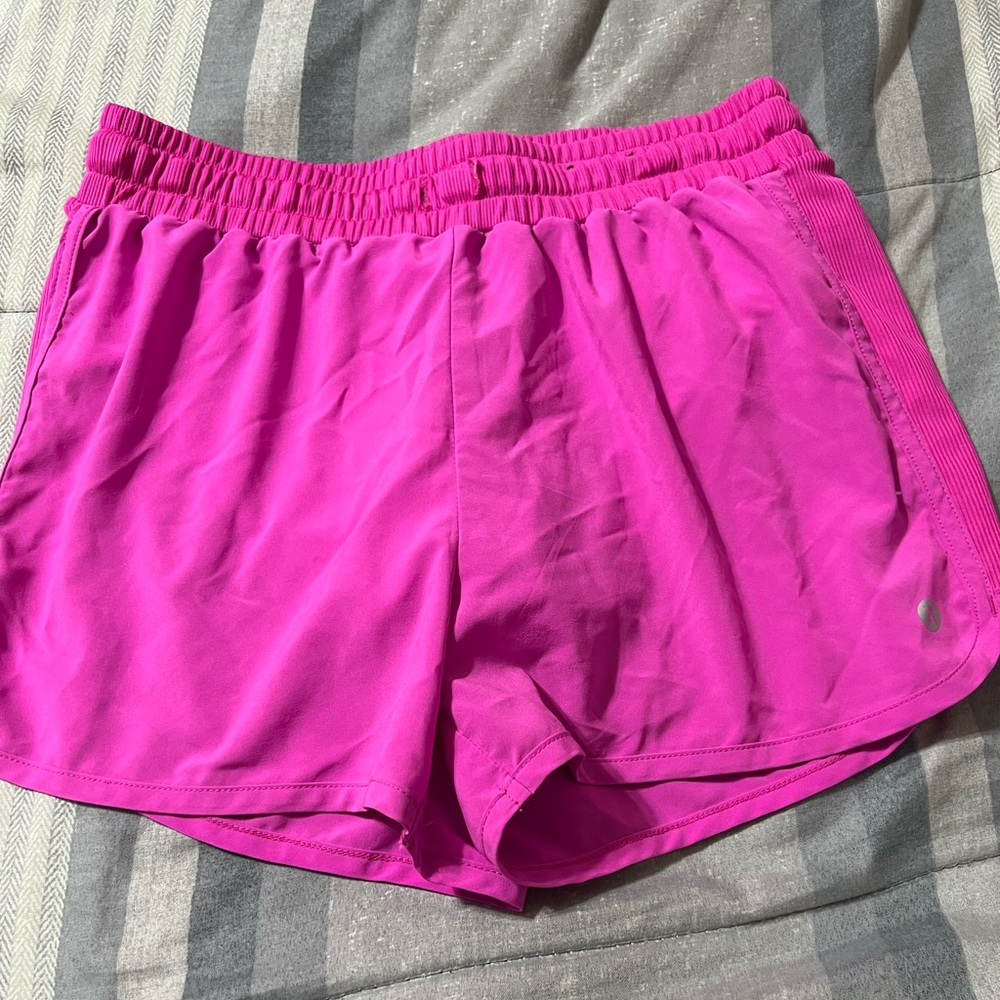 Girls XERSION quick-dri shorts size (14)